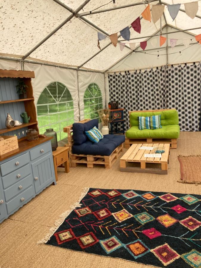 Hotel Au Pre Fleuri Eco Glamping à Le Lindois Extérieur photo