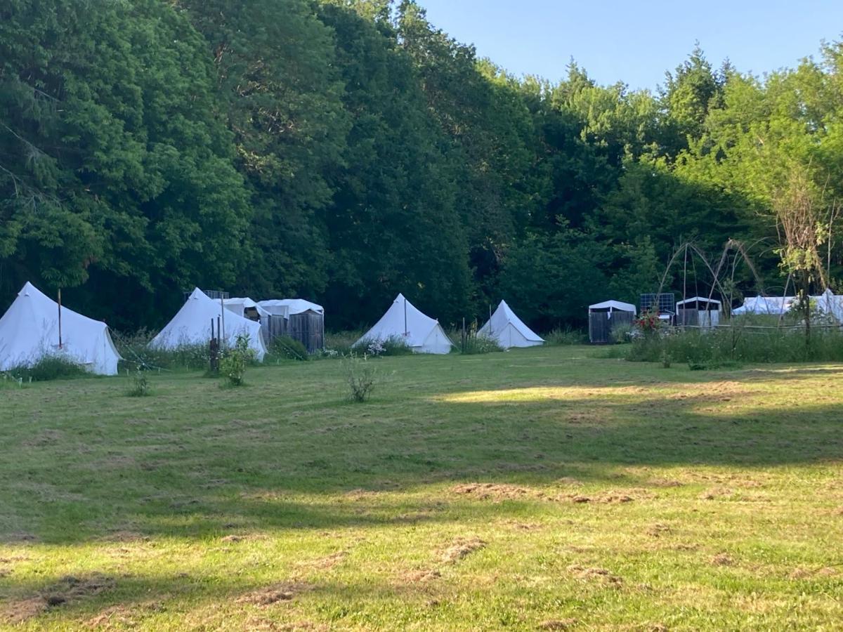 Hotel Au Pre Fleuri Eco Glamping à Le Lindois Extérieur photo
